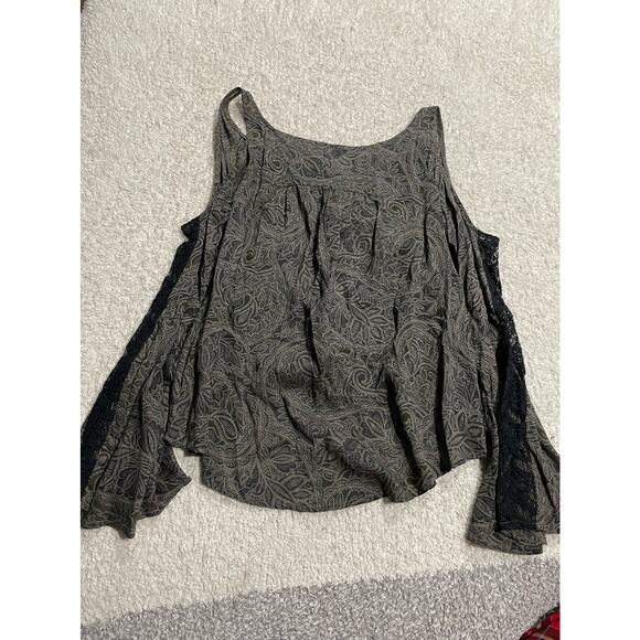 Abercrombie & Fitch Women's Size XS Shoulder-less Blouse Gray Paisley - Picture 2 of 9